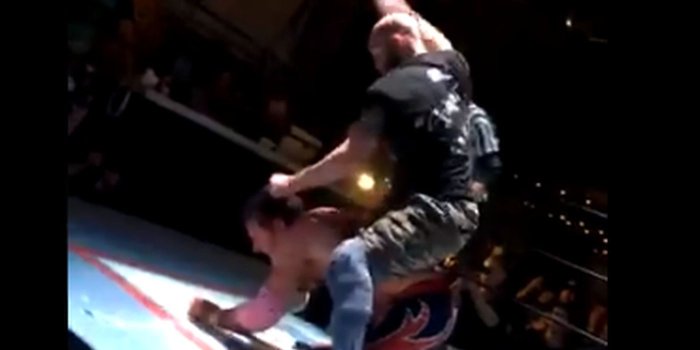 1400x1050 David Arquette's bloody wrestling death match, explained