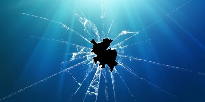 1680x1050 Cracked Computer Screen Wallpapers