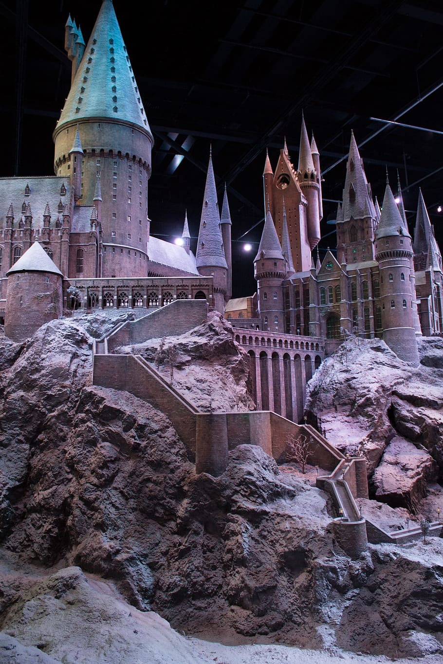 910x1365 HD wallpaper: Harry Potter, Hogwarts, Studio, London, architecture