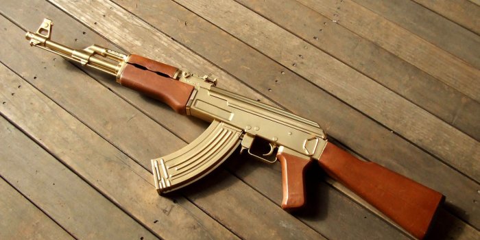 1680x1260 Free download Golden AK 47 Wallpapers Hintergrnde 1680x1260