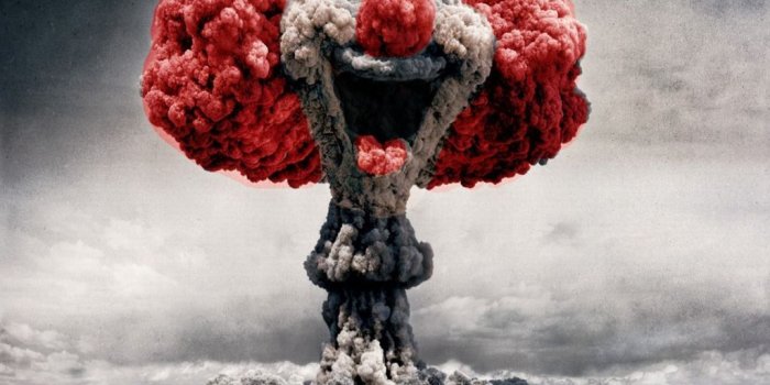 1024x768 clown nuclear blast Is this RONALD?????? – Abstract Photography HD