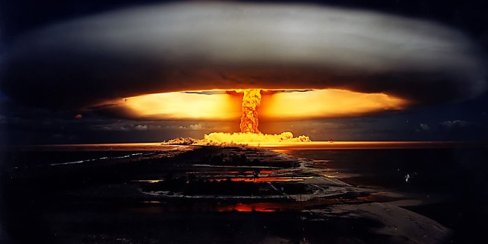 1920x1200 56+ Nuke Explosion