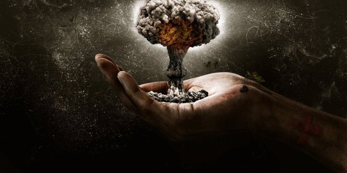 1600x1136 hand, Mushroom, Cloud, Blast, Explosion, Miniature, Dark, Nuclear