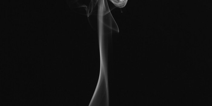 1350x2400 Download wallpaper 1350x2400 smoke, bw, clots, dark, darkness