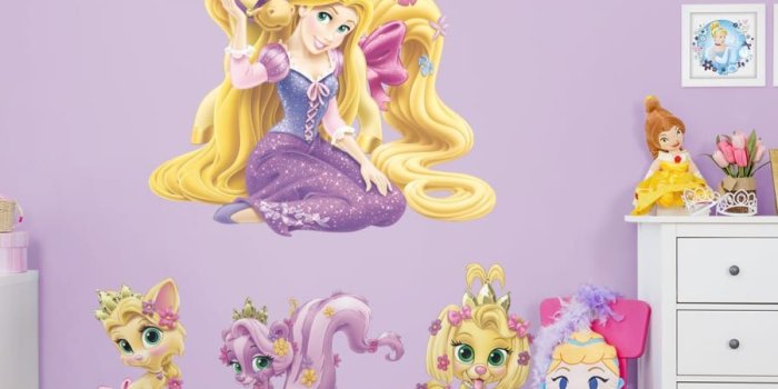 900x900 Palace Pets: Rapunzel Collection - X-Large Officially Licensed