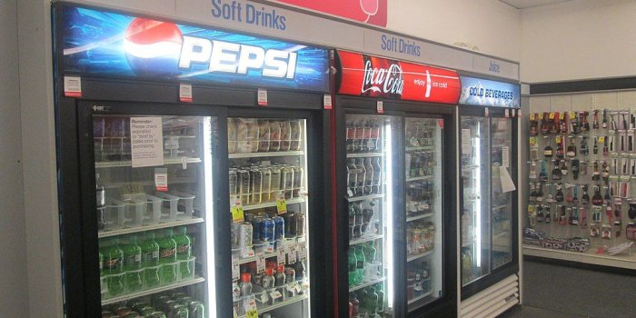 1024x768 File:CVS-pharmacy Interior (15550249622).jpg - Wikimedia Commons