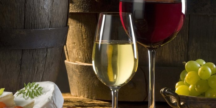 5905x4369 Red and white wine glasses filled HD wallpaper | Wallpaper Flare