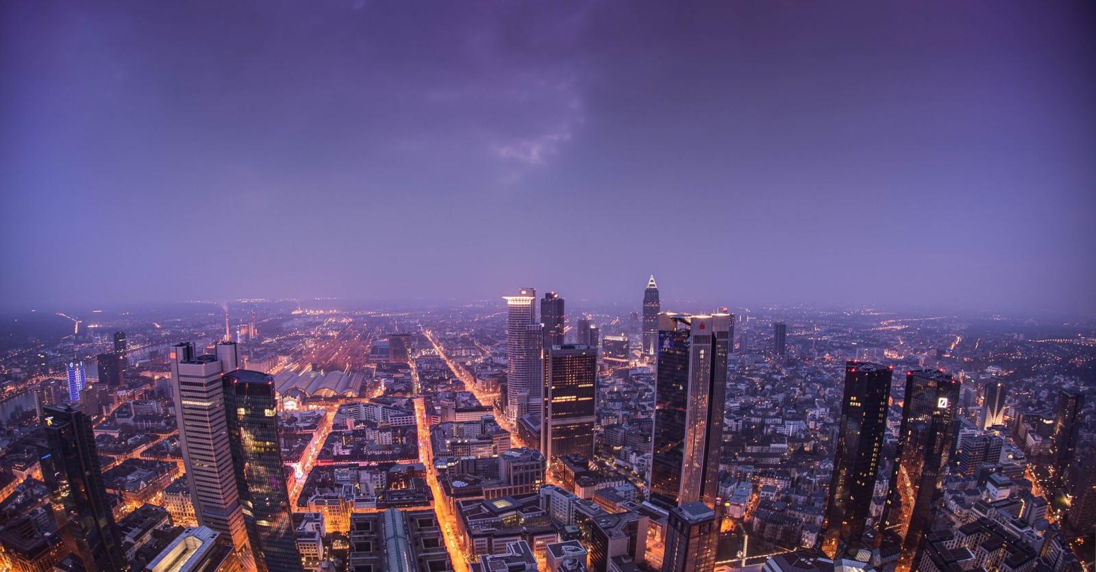 2560x1338 Frankfurt Night City Lights Aerial View Free Wallpaper HD