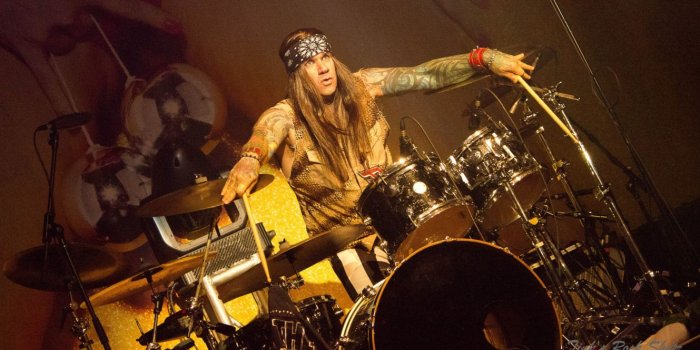 1329x700 STEEL PANTHER hair metal heavy glam concert drums f wallpaper