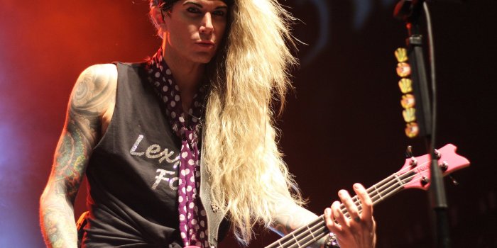 2419x1728 STEEL PANTHER hair metal heavy glam concert guitar gd wallpaper