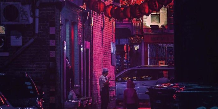 1000x1249 The Neon Glow of Tokyo and London's Nightlife Captured by Liam