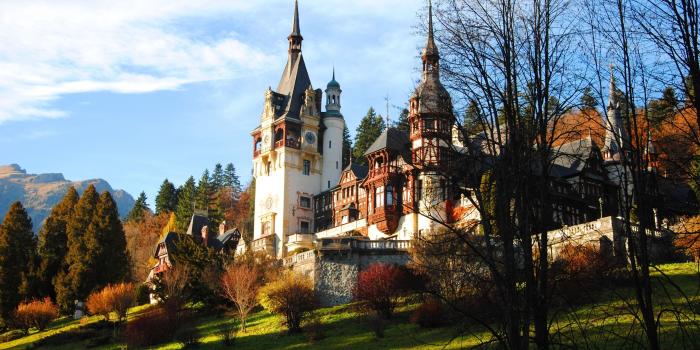 3840x2400 Download Peles Castle In Fall UltraHD Wallpaper - Wallpapers Printed