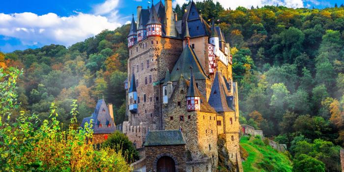 3840x2160 Eltz Castle 4k Ultra HD Wallpaper | Background Image | 3840x2160