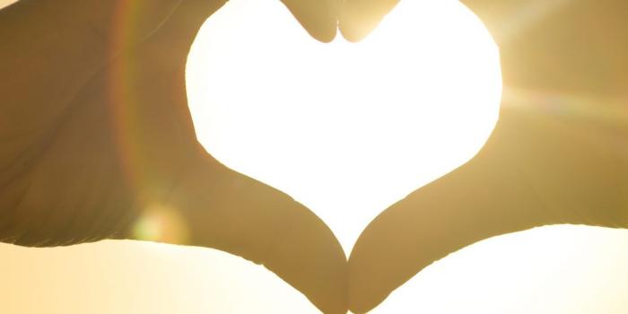 1080x1920 Make a heart with your hands 7K UHD Wallpaper