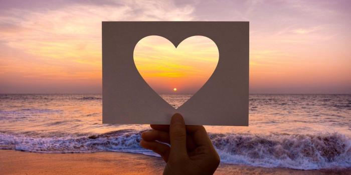 1332x850 Wallpaper sea, sunset, heart, card images for desktop, section