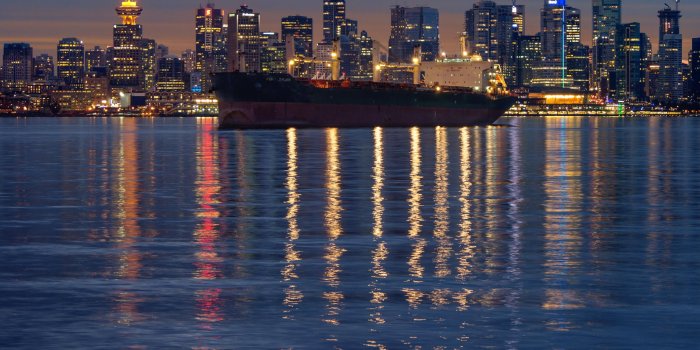 2560x1600 Vancouver at night HD wallpaper download