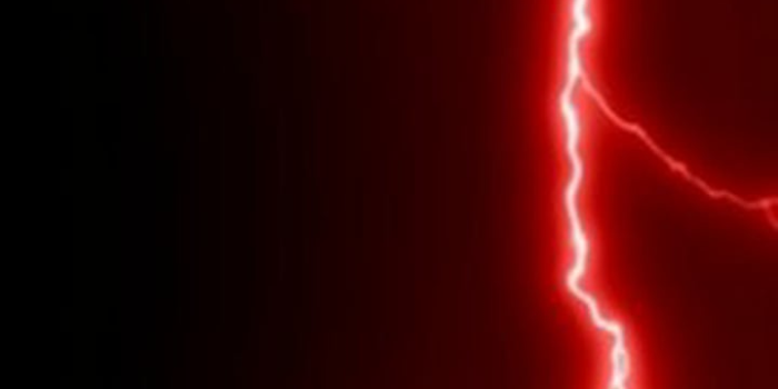 720x1280 Red lightning looks like a running artery in a way. Meditation and