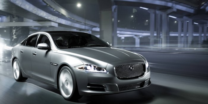 4944x3328 Silver-Jaguar-XJ-Luxury-Car-Images-HD-Wallpaper-Free-28002989