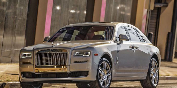 1900x1291 Wallpaper Of Luxury Cars - Best Cars Wallpapers