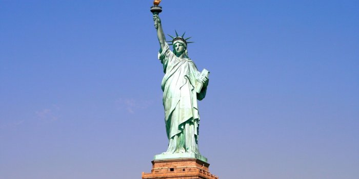 2560x1600 70 Statue of Liberty HD Wallpapers | Background Images - Wallpaper