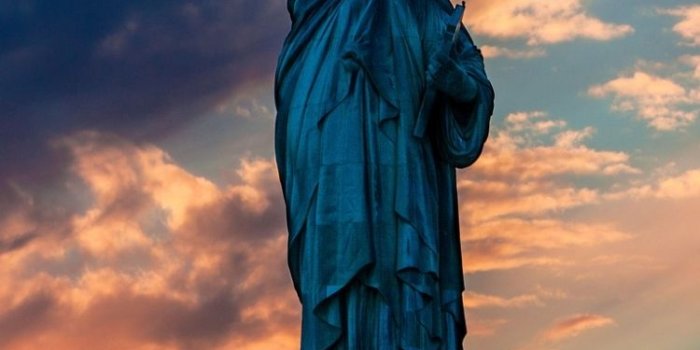 750x1334 Statue Of Liberty - 750x1334 Wallpaper - Ecopetit.cat