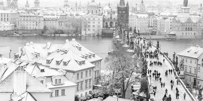 1920x1200 People on stone bridge during winter digital wallpaper, cityscape