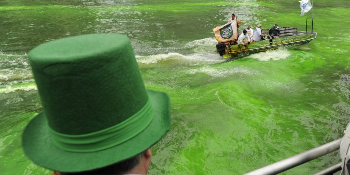 2560x1440 Meet the man who dyes the Chicago River green for St. Patrick's