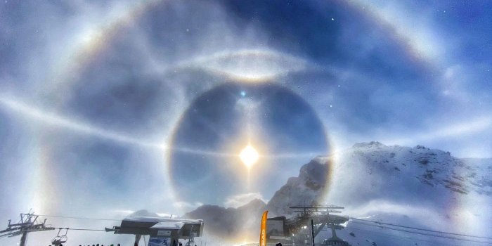 1400x1050 clouds | Colossal