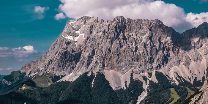 1125x2436 Best valley iPhone X Wallpapers HD - iLikeWallpaper