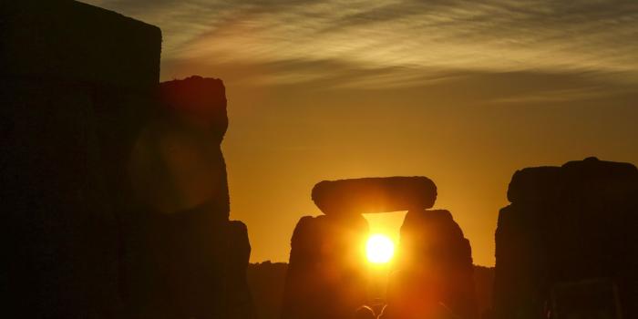 2560x1440 Summer solstice: Traditions around the world | WGNO
