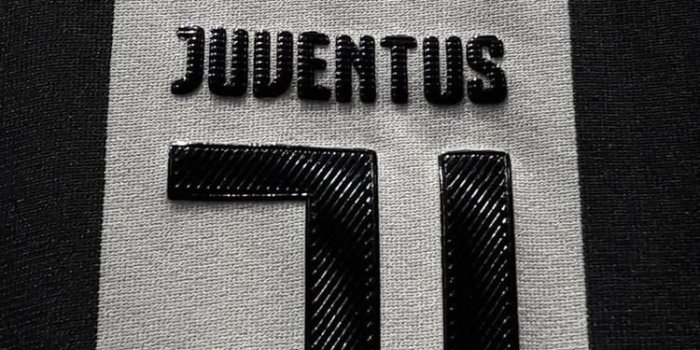 750x1333 juventus wallpaper iphone 9bd4b89bc52a66eb0eb8f756f76ef118