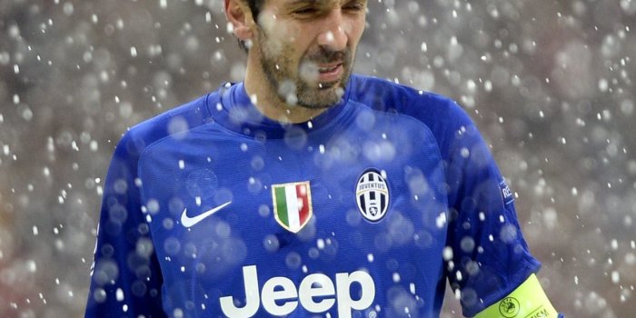 1242x2688 gianluigi buffon juventus football Sony Xperia X X... iPhone X