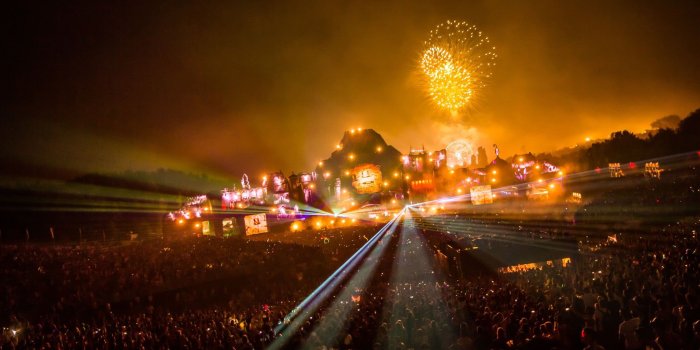 2048x1365 Yellow fireworks, Tomorrowland HD wallpaper | Wallpaper Flare