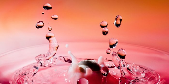 2560x1600 Download Pink Water Splash UltraHD Wallpaper - Wallpapers Printed