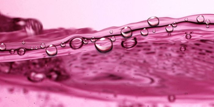 1440x900 Pink Water Drops Wallpapers