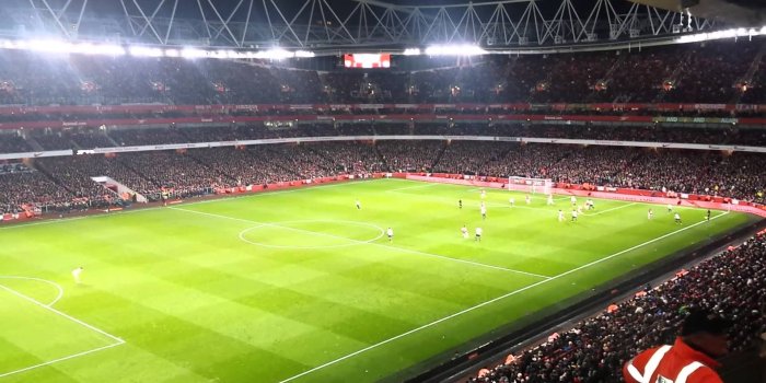 1920x1080 Arsenal and Tottenham fans singing in emirates stadium