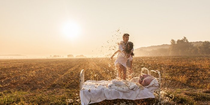 1280x853 Desktop Wallpapers Man happy Sun Two Nature Fields Feathers Bed