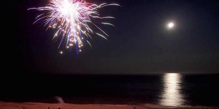 1024x768 Fireworks and a Full Moon Over the Beach | Nights like tonig…