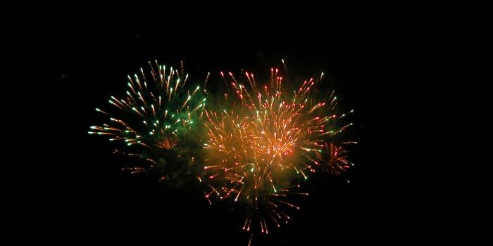 1600x1200 Fireworks - Desktop Wallpaper - 1600 x 1200 1280 x 1024 - Kicking