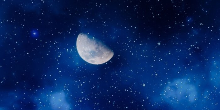 2048x2732 2048x2732 Crescent Moon Milkey Way 2048x2732 Resolution Wallpaper