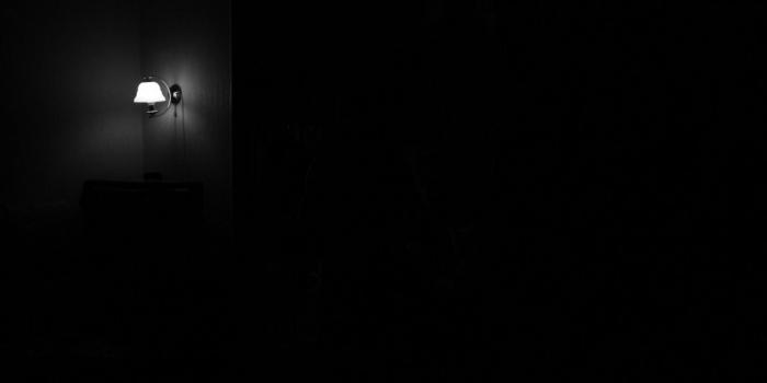 1680x1050 Free download Download wallpaper 2048x1152 light darkness room