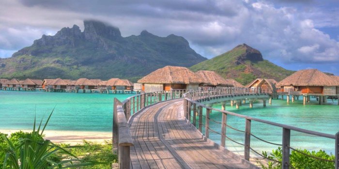 2560x1440 Four Seasons Resort Bora Bora South Pacific French Polynesia