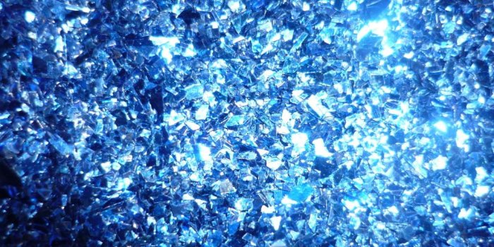 1024x768 Sparkling Blue Wallpapers