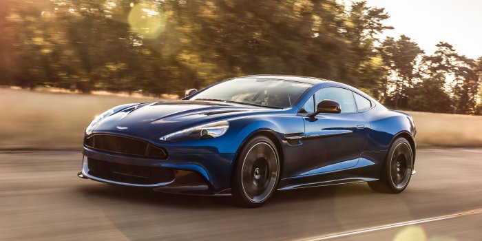 2560x1440 Aston Martin Vanquish Wallpapers