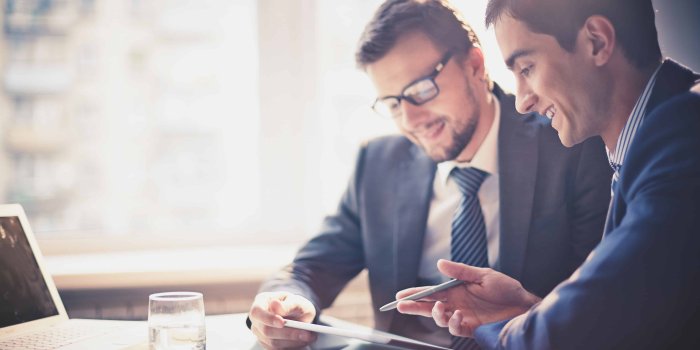 4500x3000 Online Business Academy Level 6 in Business & Management