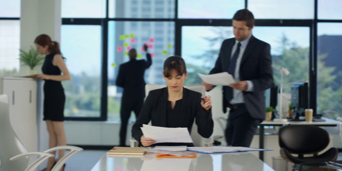 1920x1080 What Is An Online Business Manager, and Is It Time for You to Hire