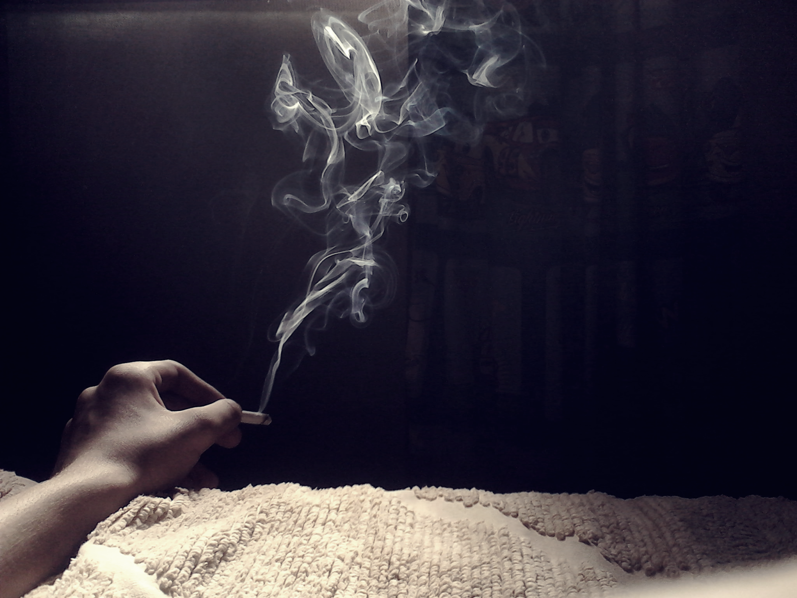 2048x1536 Smoking smoke cigarettes wallpaper | 2048x1536 | 12445 | WallpaperUP