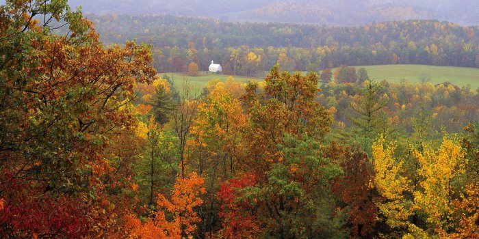 1600x1200 44+] Smoky Mountain Fall Wallpaper on WallpaperSafari