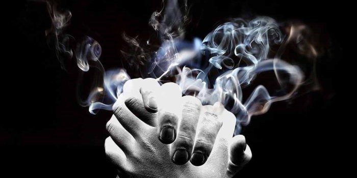 1024x768 Violet Smoke Art Wallpapers Desktop Background