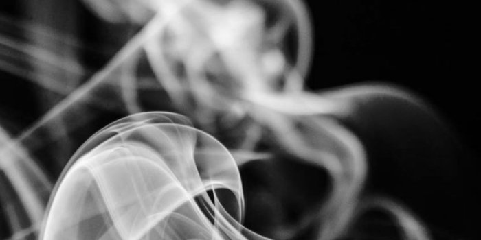 768x1152 Smartphone - Black And White Smoke (#634577) - HD Wallpaper